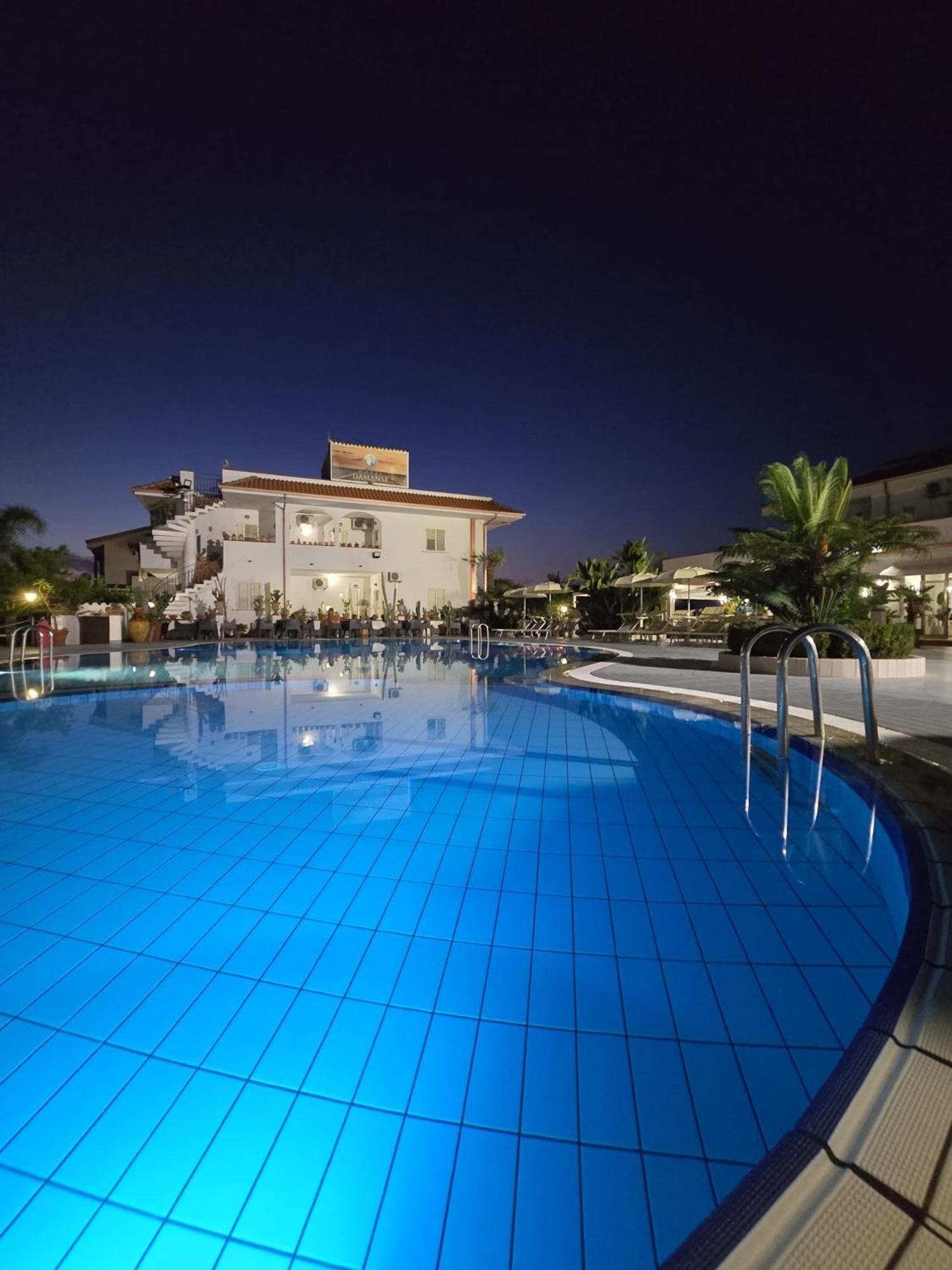 Hotel Damanse Santa Domenica  Eksteriør bilde
