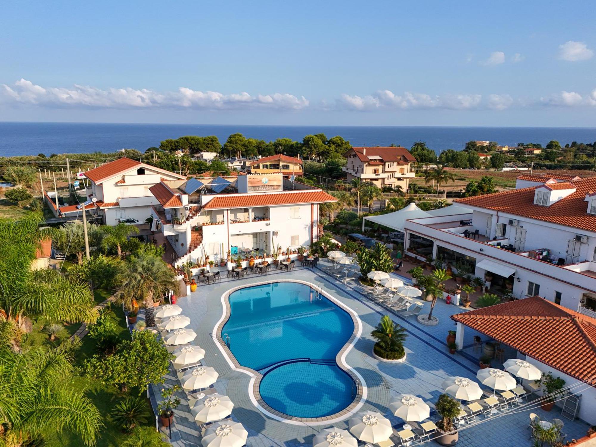 Hotel Damanse Santa Domenica  Eksteriør bilde